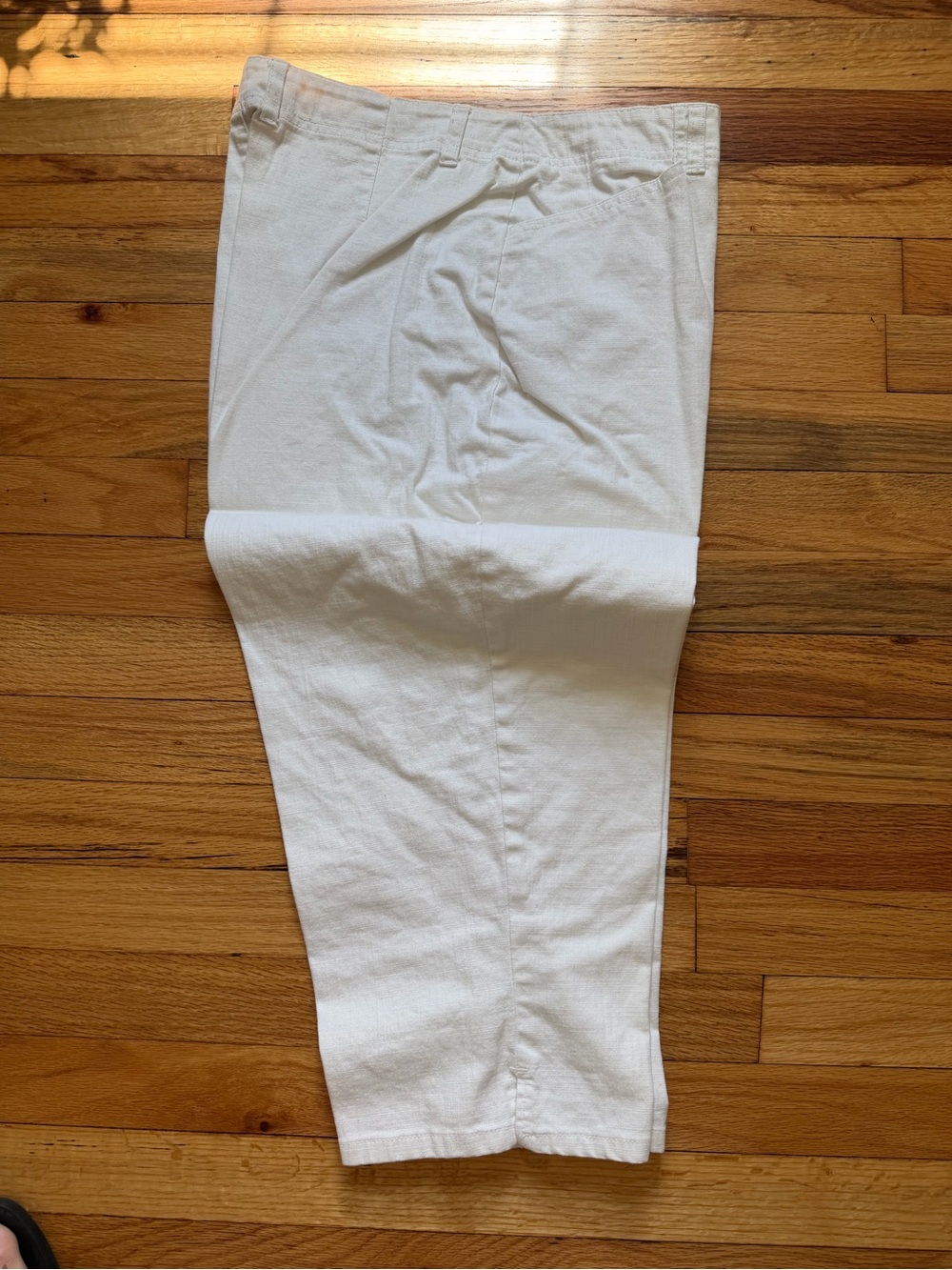 Gloria Vanderbilt Women’s White Chinos